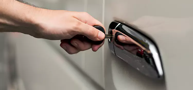 Why Choose Our Auto Locksmith Team in Carrollwood, FL?