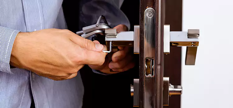 Commercial Door Lock Repair Carrollwood