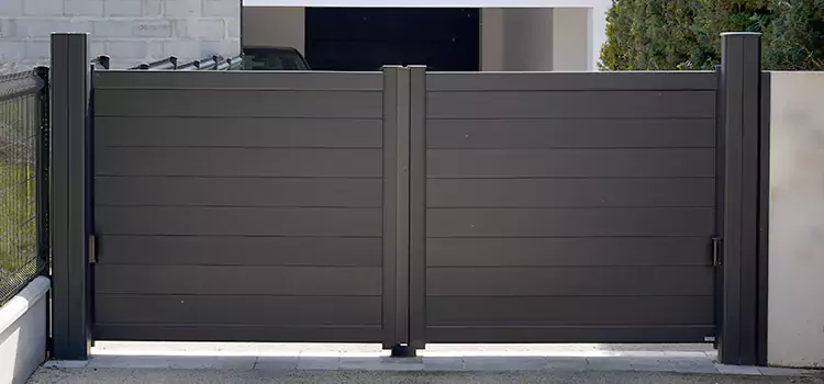 Common Residential Gate Issues We Resolve in Carrollwood, FL