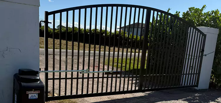 Driveway Fence Repair Carrollwood